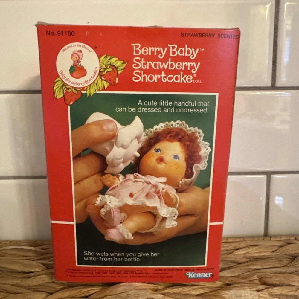 NRFB 1984 BERRY BABY STRAWBERRY SHORTCAKE DOLL New Sealed Vintage‎ NOS KENNER